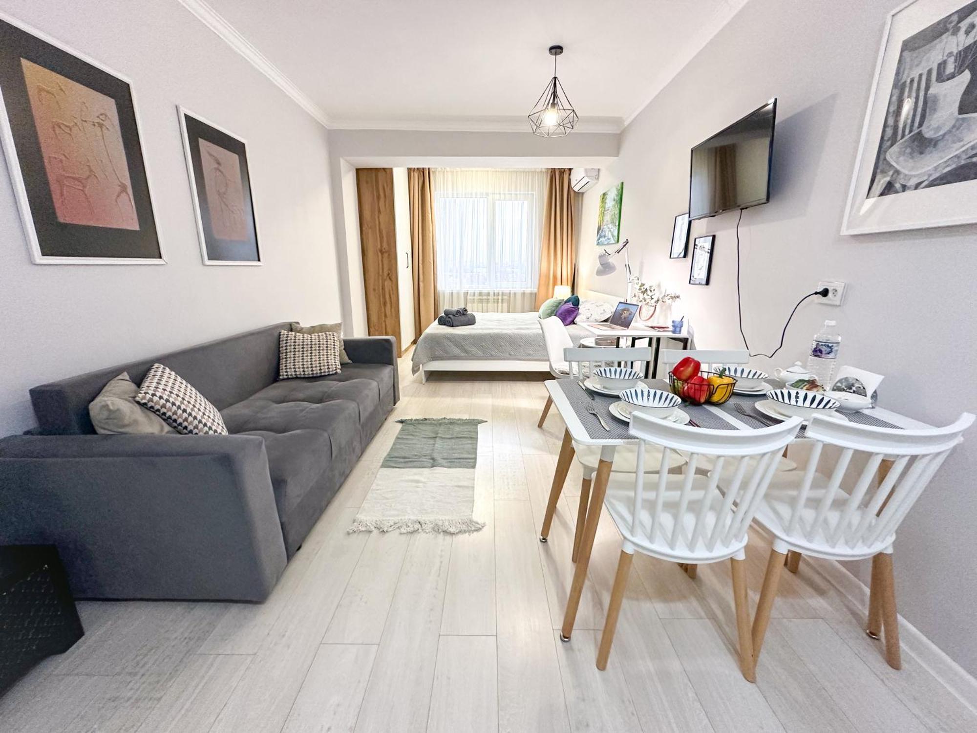 Adt Apartments Alma-Ata Rum bild