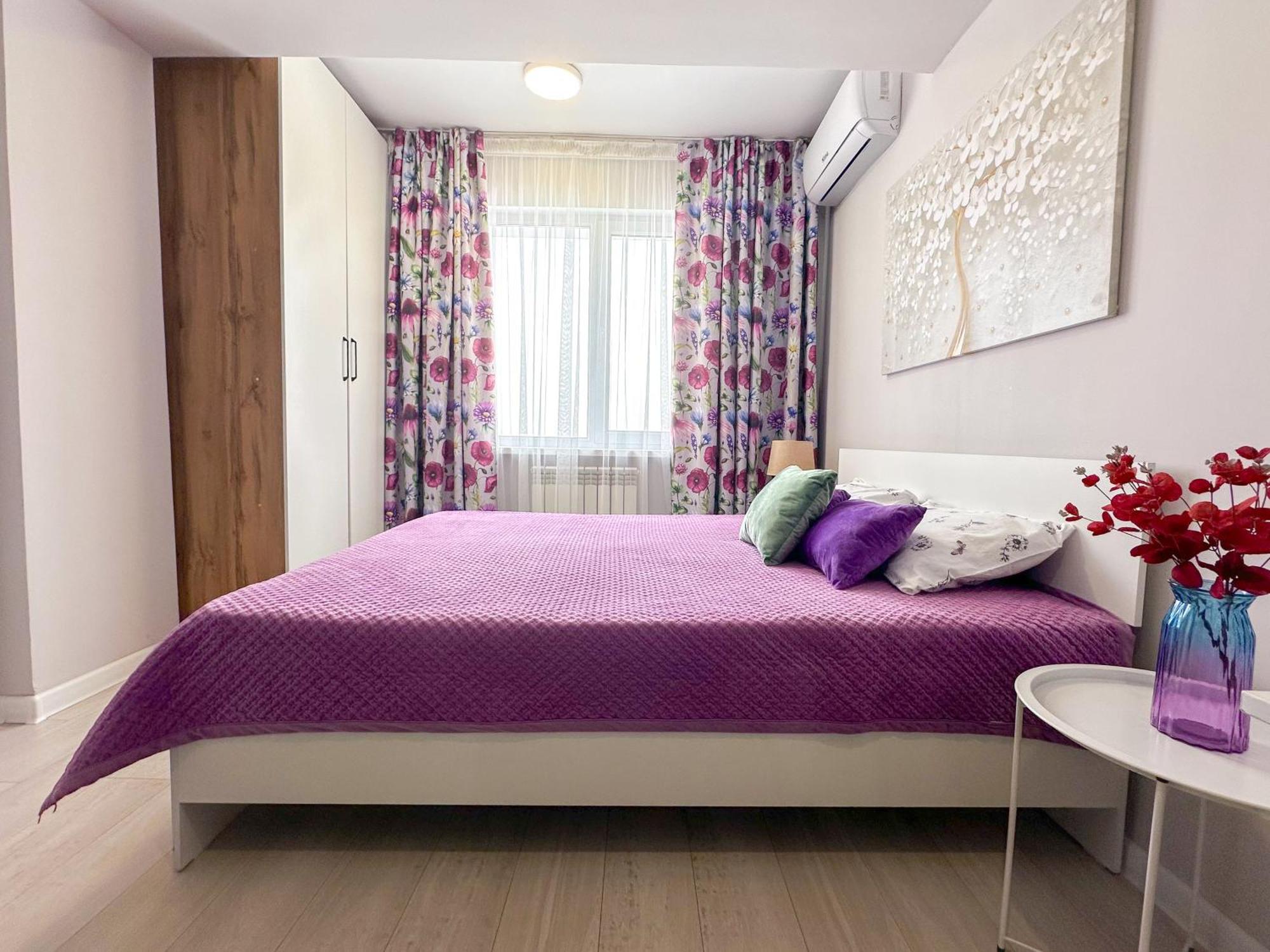 Adt Apartments Alma-Ata Rum bild