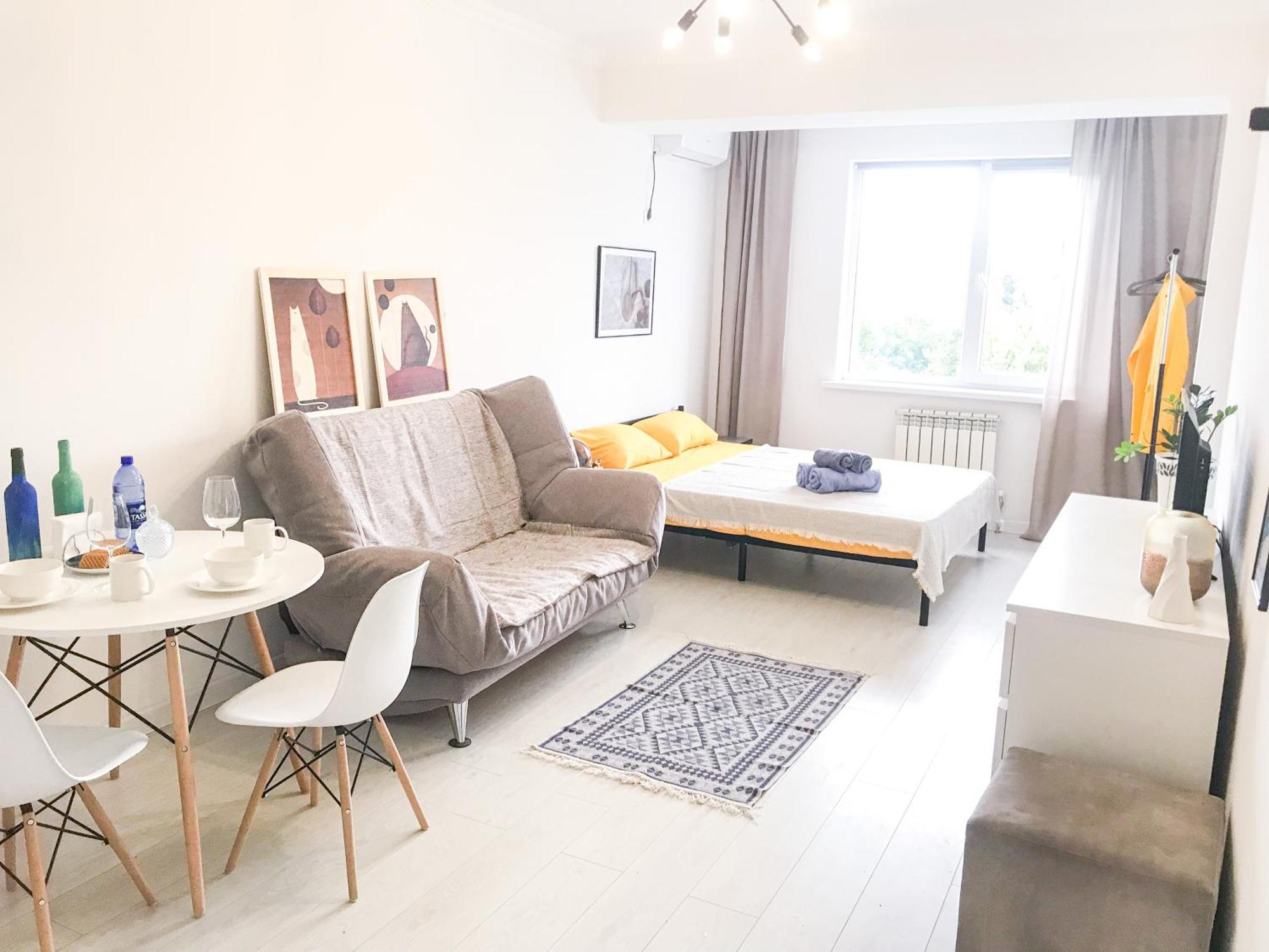 Adt Apartments Alma-Ata Rum bild