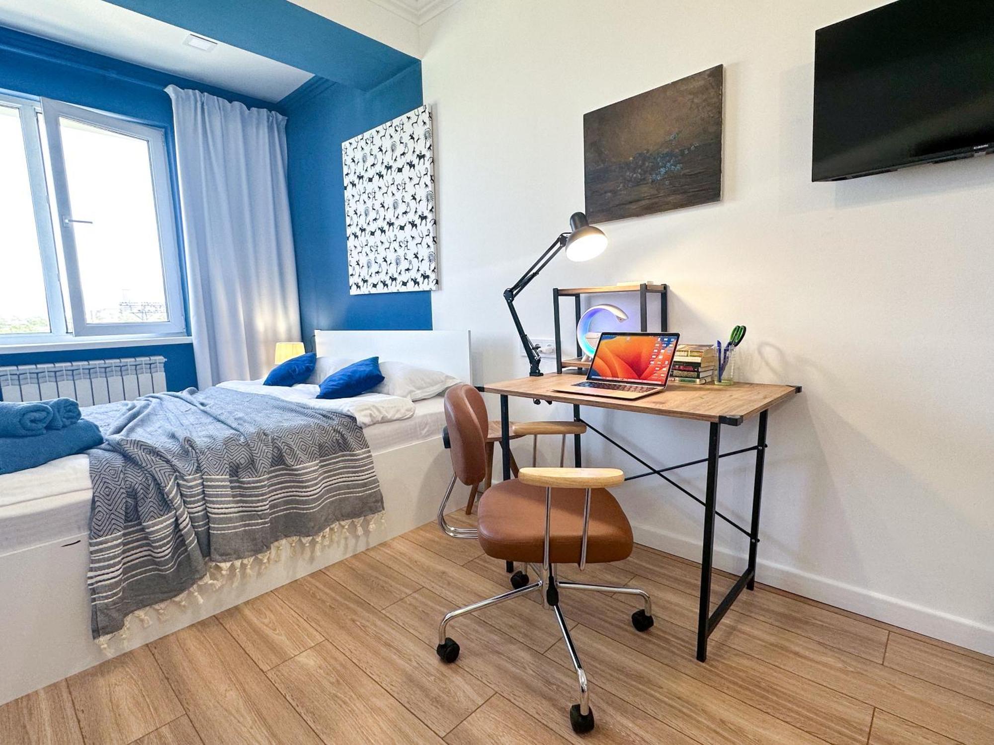 Adt Apartments Alma-Ata Rum bild